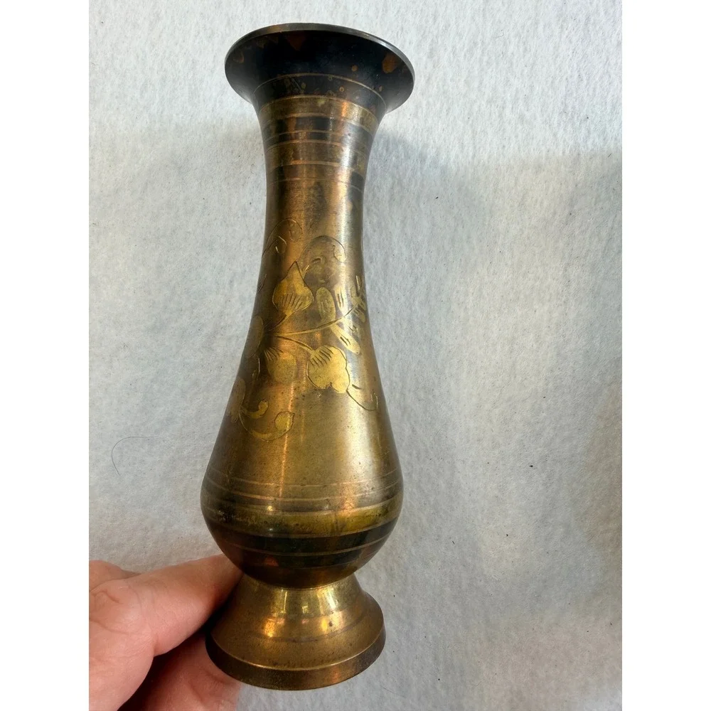 Vintage Brass Bud Vases Pair Made in India Engraved Floral 7